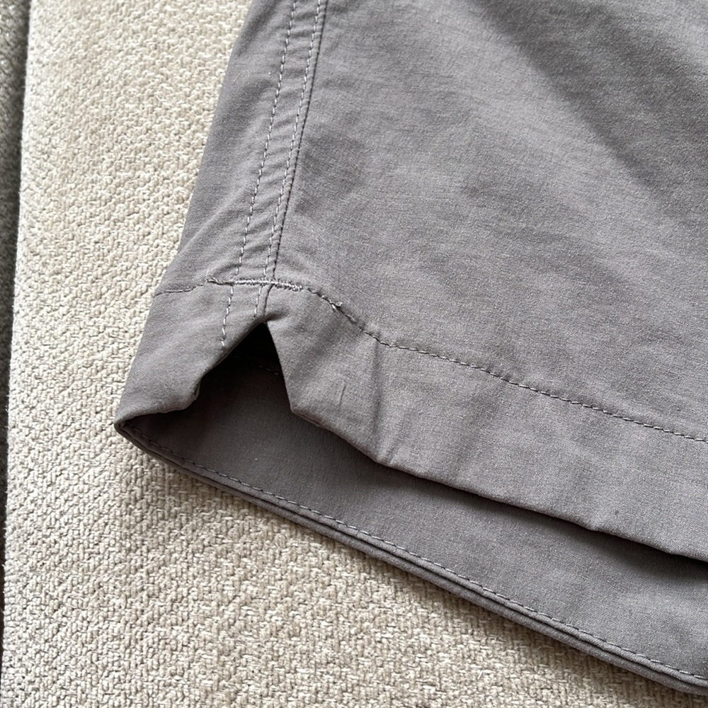Topo Designs Mens Shorts Grey Nylon Stretch Outdoor Athleisure Size Small - Picture 3 of 11